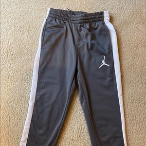 Jordan boys L pants